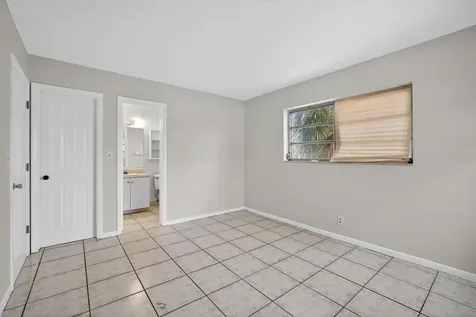 461 Sunshine Drive Coconut Creek FL
