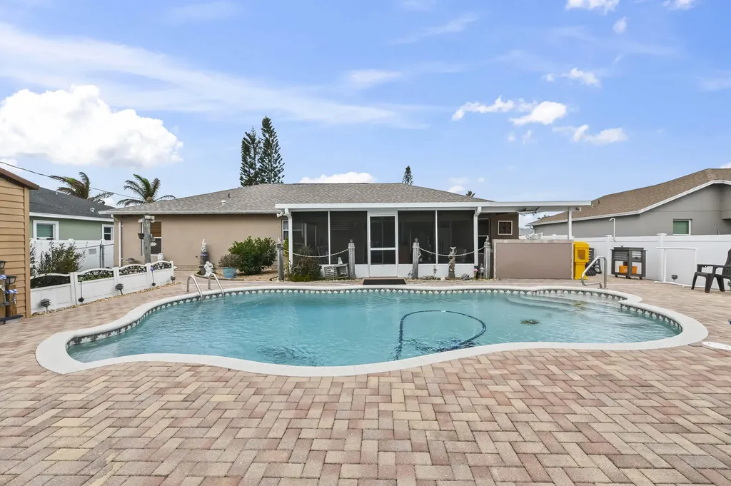 311 SW Dustin Avenue Port St Lucie FL 34953