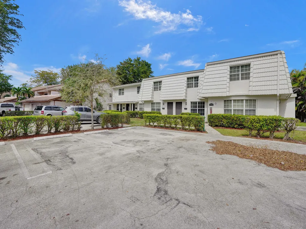 8503 NW 35th Court Coral Springs FL 33065