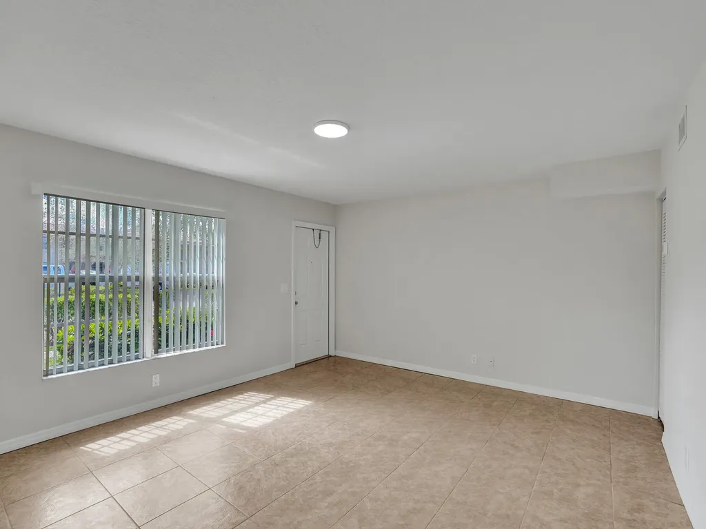 8503 NW 35th Court Coral Springs FL 33065