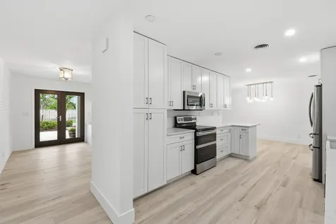 7 River Drive Tequesta FL 33469