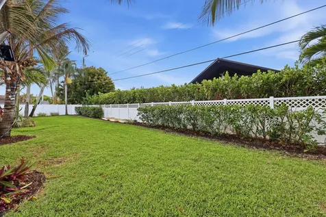7 River Drive Tequesta FL 33469