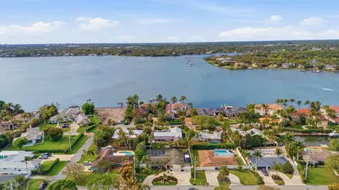 7 River Drive Tequesta FL 33469