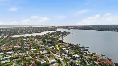 7 River Drive Tequesta FL 33469