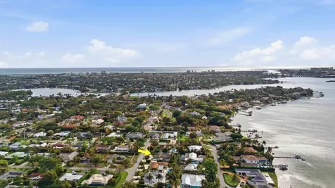 7 River Drive Tequesta FL 33469