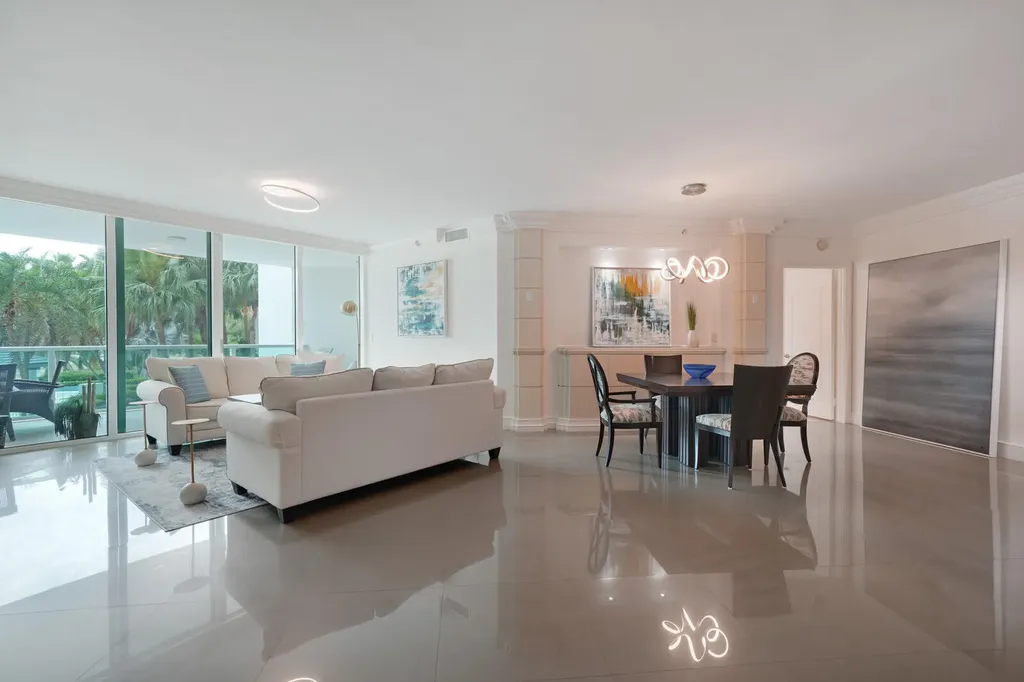 550 SE Mizner Boulevard Boca Raton FL 33432