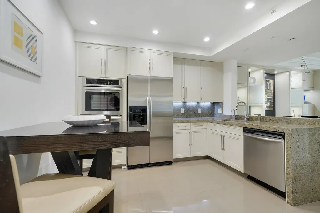 550 SE Mizner Boulevard Boca Raton FL 33432