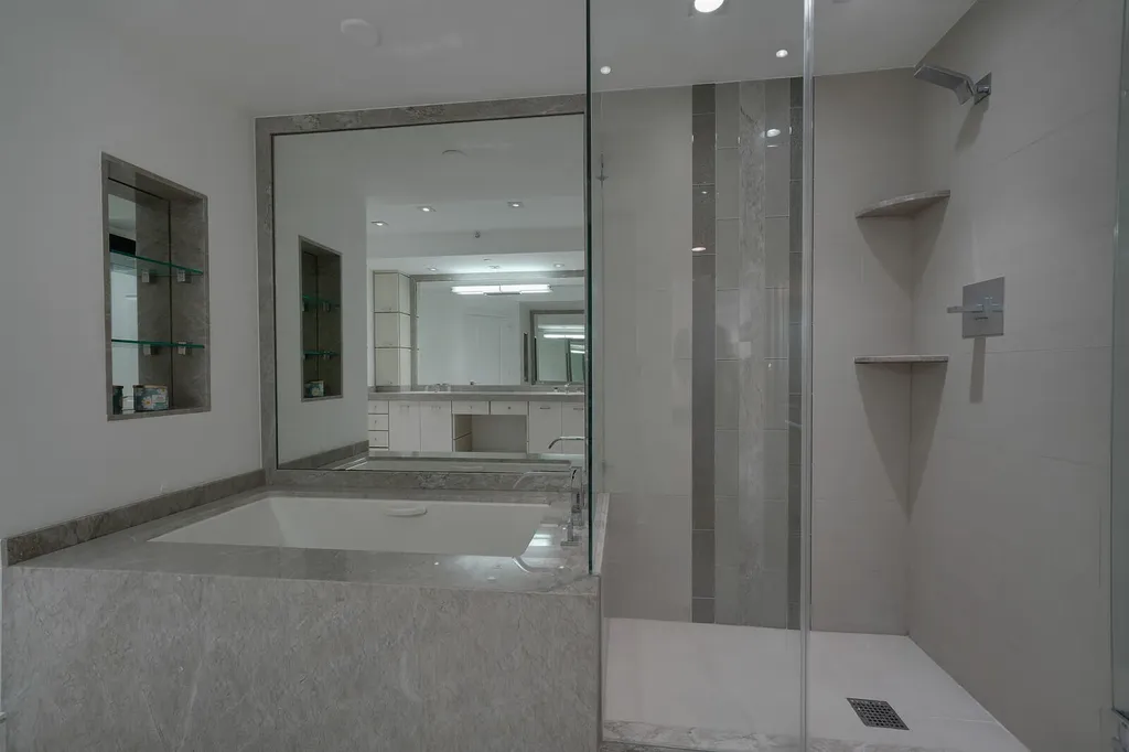 550 SE Mizner Boulevard Boca Raton FL 33432