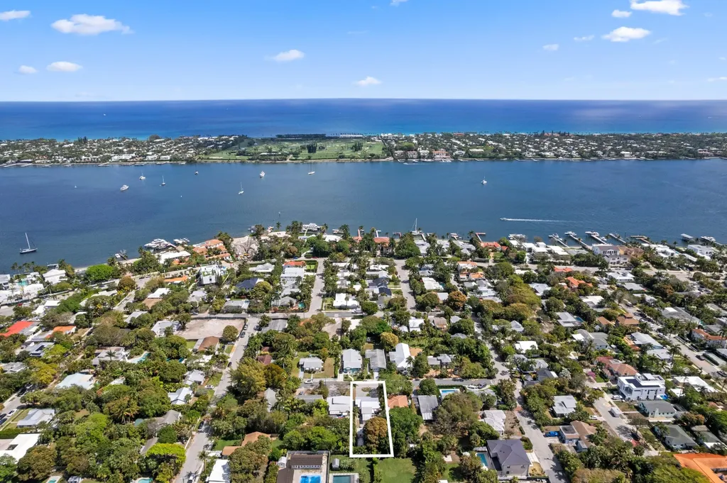 3221 Liddy Avenue West Palm Beach FL 33407