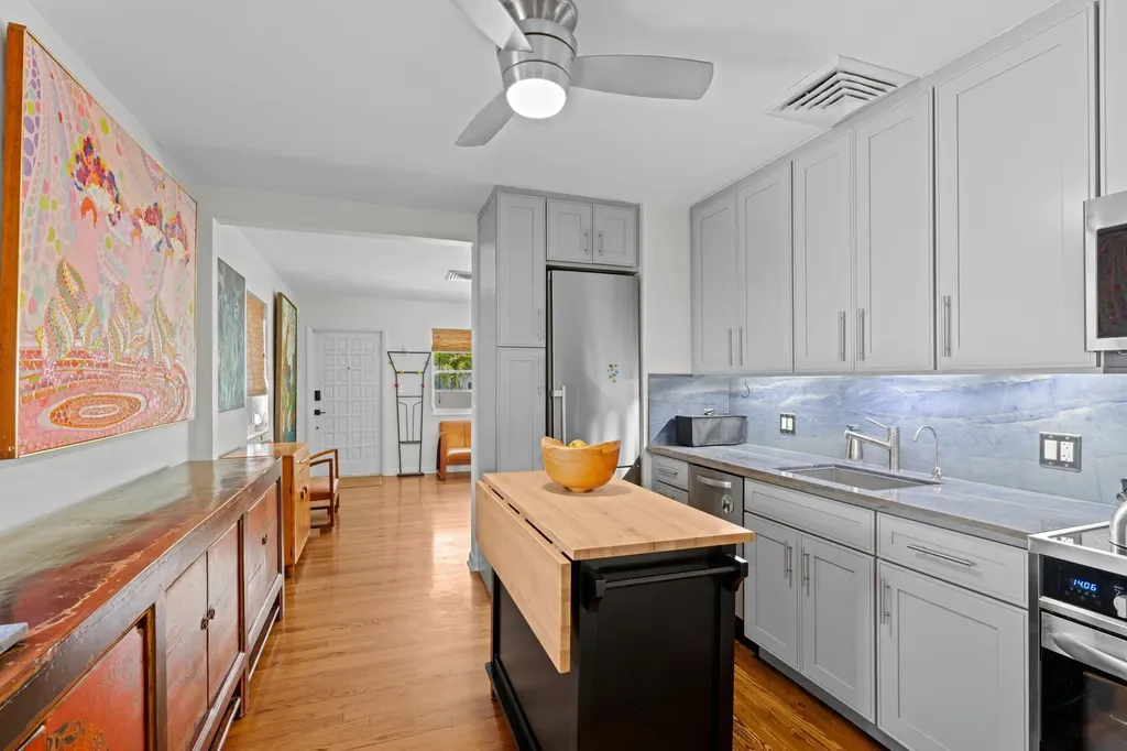 3221 Liddy Avenue West Palm Beach FL 33407