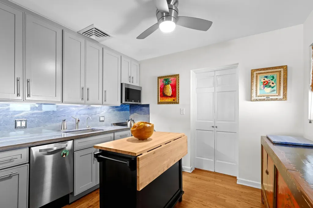 3221 Liddy Avenue West Palm Beach FL 33407