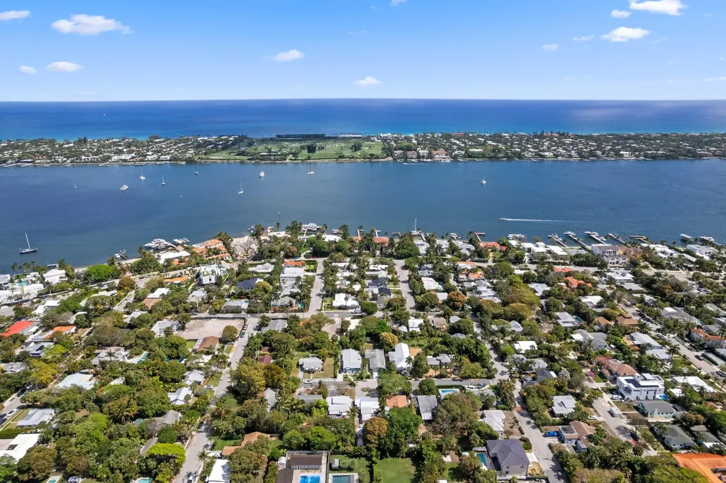 3221 Liddy Avenue West Palm Beach FL 33407