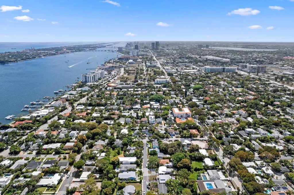 3221 Liddy Avenue West Palm Beach FL 33407