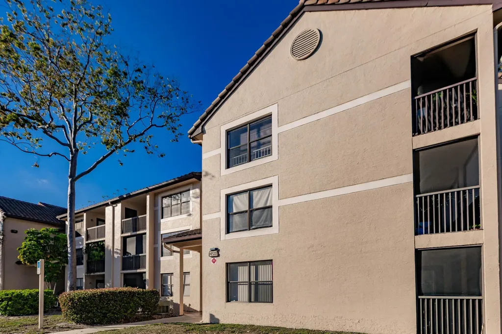 4521 W Mcnab Alley Pompano Beach FL 33069