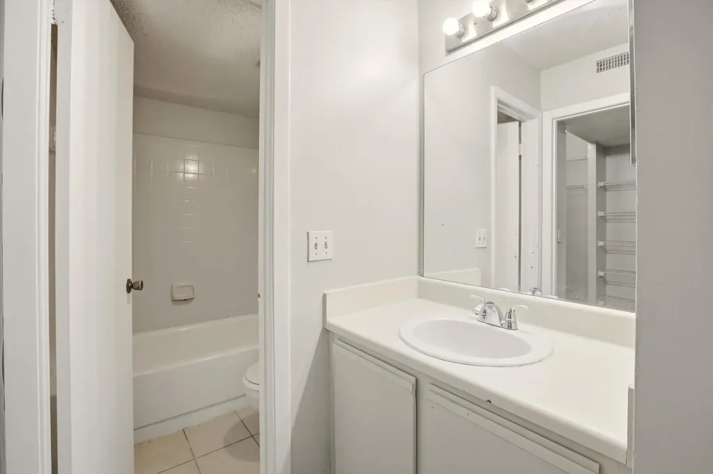 4521 W Mcnab Alley Pompano Beach FL 33069