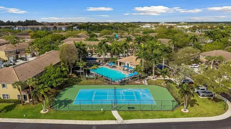238 SW 122nd Terrace Pembroke Pines FL 33025