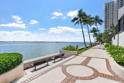 520 Brickell Key Drive Miami FL 33131