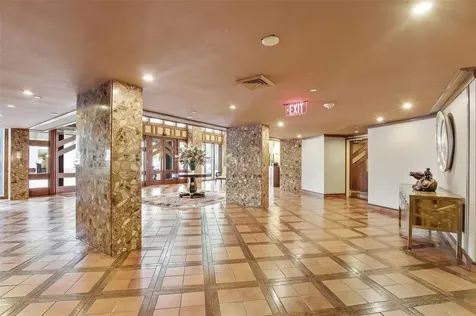 520 Brickell Key Drive Miami FL 33131
