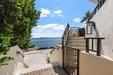 520 Brickell Key Drive Miami FL 33131