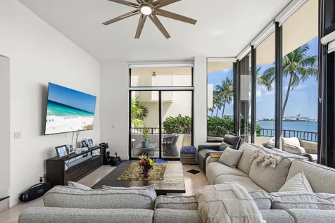 520 Brickell Key Drive Miami FL 33131