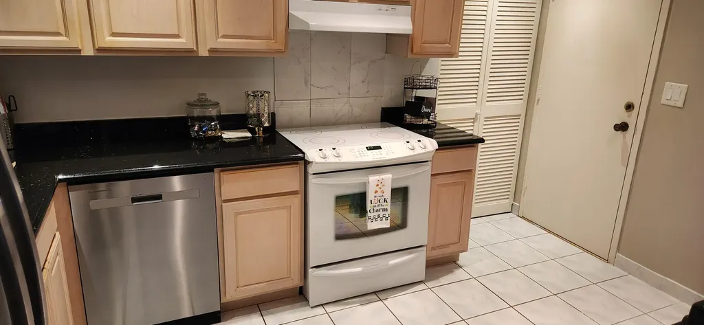 405 N Ocean Boulevard Pompano Beach FL 33062