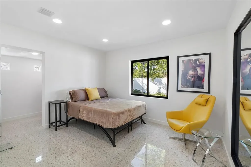 450 N Victoria Park Road Fort Lauderdale FL 33301