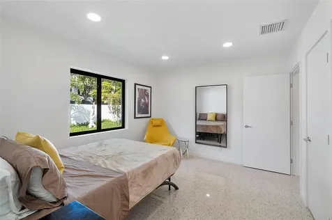 450 N Victoria Park Road Fort Lauderdale FL 33301