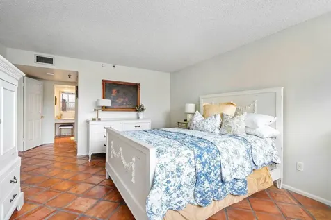 899 Jeffery Street Boca Raton FL 33487