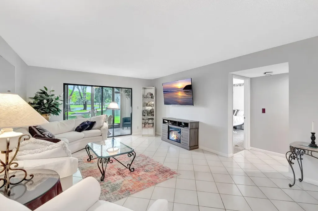 7280 Amberly Lane Delray Beach FL 33446