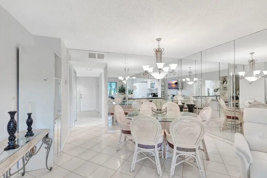 7280 Amberly Lane Delray Beach FL 33446