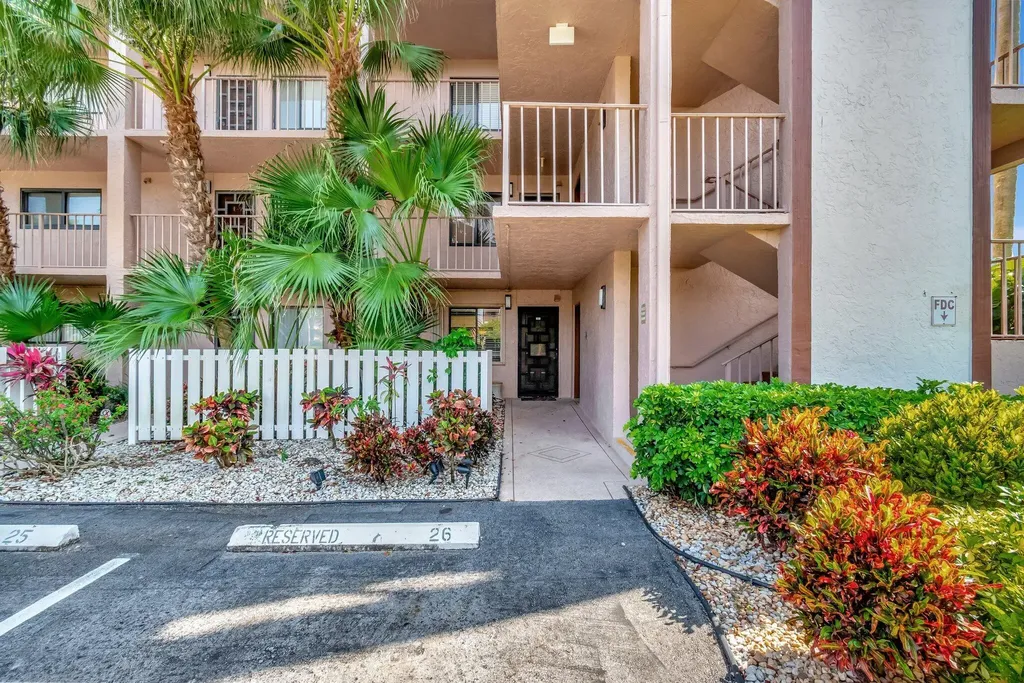 7280 Amberly Lane Delray Beach FL 33446