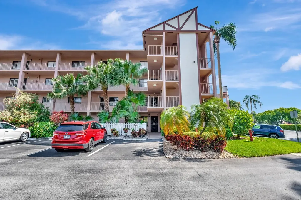 7280 Amberly Lane Delray Beach FL 33446