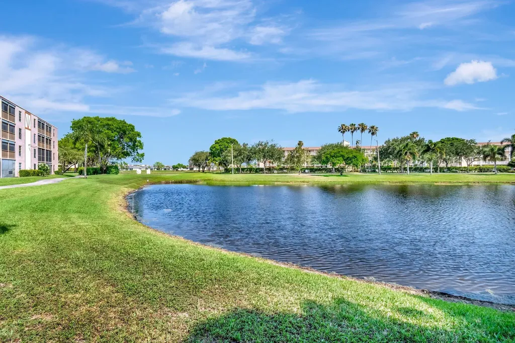 7280 Amberly Lane Delray Beach FL 33446