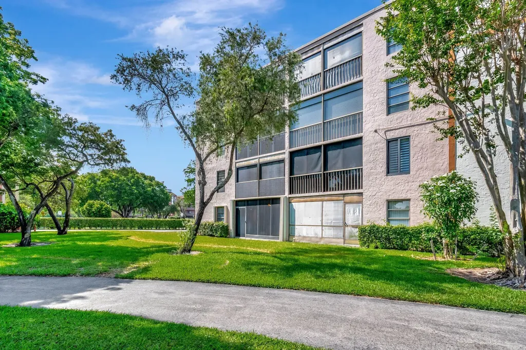 7280 Amberly Lane Delray Beach FL 33446