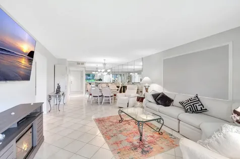 7280 Amberly Lane Delray Beach FL 33446