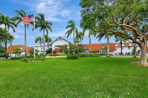 7280 Amberly Lane Delray Beach FL 33446