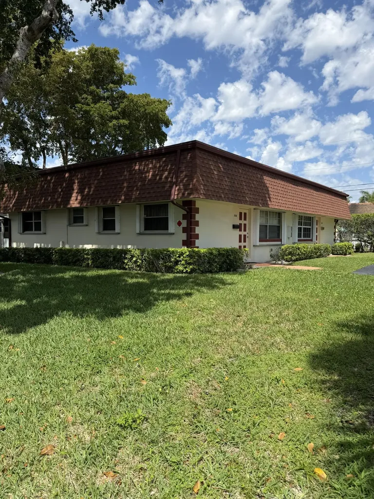 3225 NE 21st Avenue Lighthouse Point FL 33064