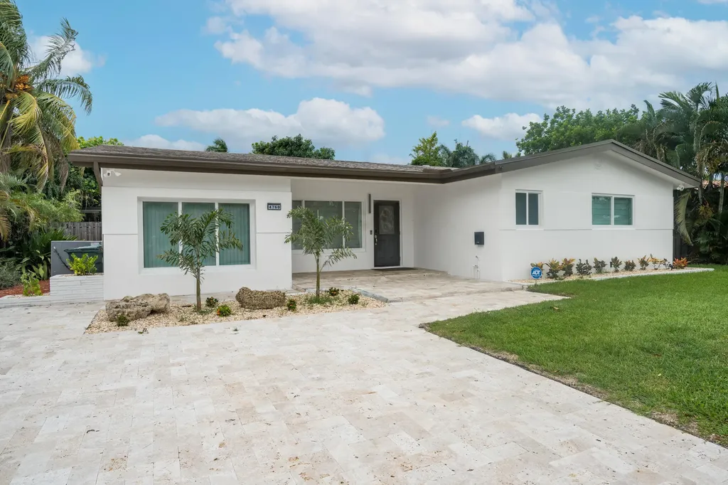 4760 NE 17th Avenue Oakland Park FL 33334