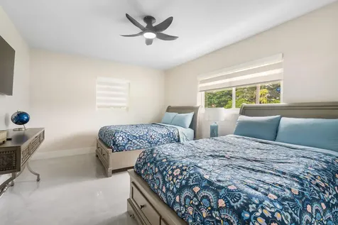 4760 NE 17th Avenue Oakland Park FL 33334