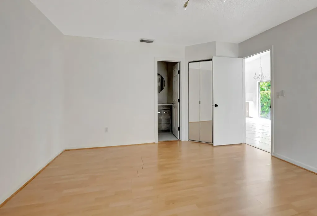 10323 W Boca Bend W Boca Raton FL 33428