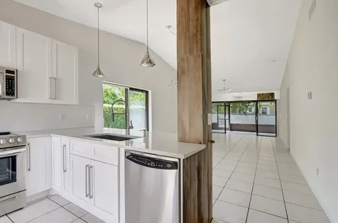 10323 W Boca Bend W Boca Raton FL 33428