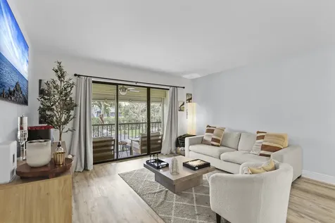 629 Sea Pine Way Greenacres FL 33415