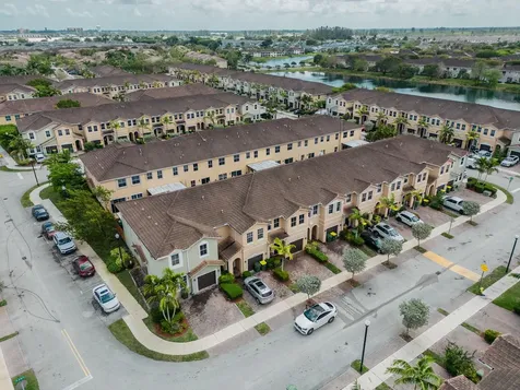1437 SE 23rd Terrace Homestead FL 33035