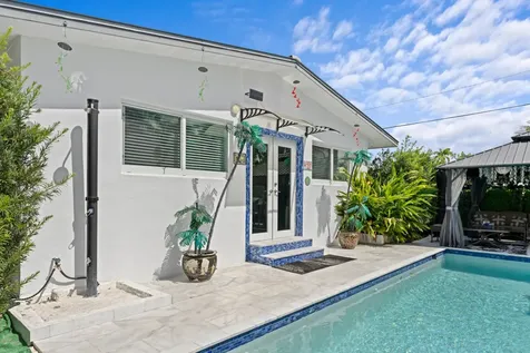 3705 NE 16th Avenue Oakland Park FL 33334