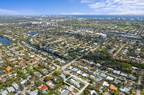 3705 NE 16th Avenue Oakland Park FL 33334