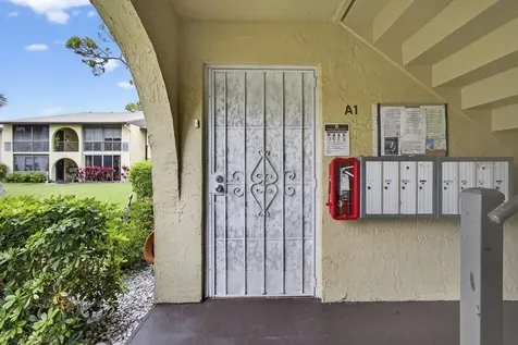 327 Pine Ridge Circle Greenacres FL 33463