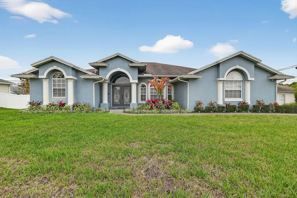 1887 SW Hilola Lane Port St Lucie FL 34953