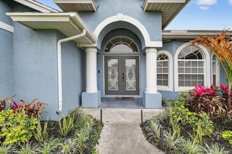 1887 SW Hilola Lane Port St Lucie FL 34953