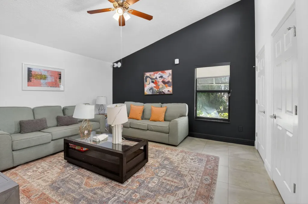245 Seacrest Lane Delray Beach FL 33444