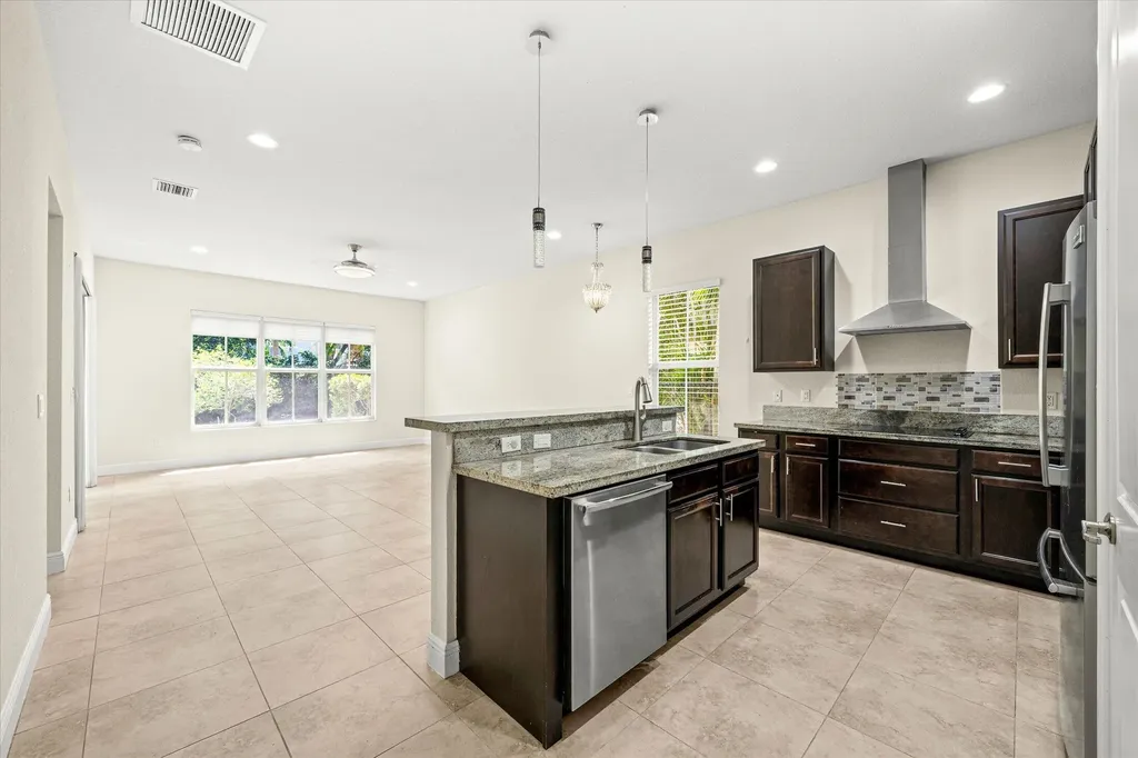 10600 NW 36th Street Coral Springs FL 33065